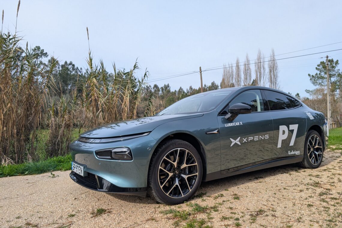 Xpeng P7 Performance AWD, requinte e desempenho marcados pela tecnologia