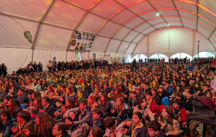 Fotogaleria: Mais de dois mil escuteiros estão em Leiria para celebrar o centenário da região e aniversário do fundador