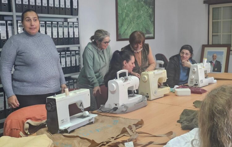 União das Freguesias de Alcobaça e Vestiaria lança projecto de Costura Criativa