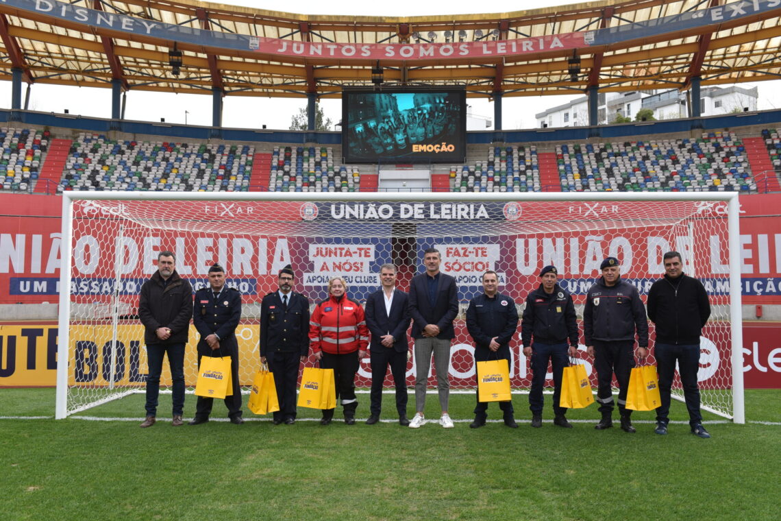 Entrega dos rádios SIRESP decorreu ontem, no Estádio Municipal de Leiria