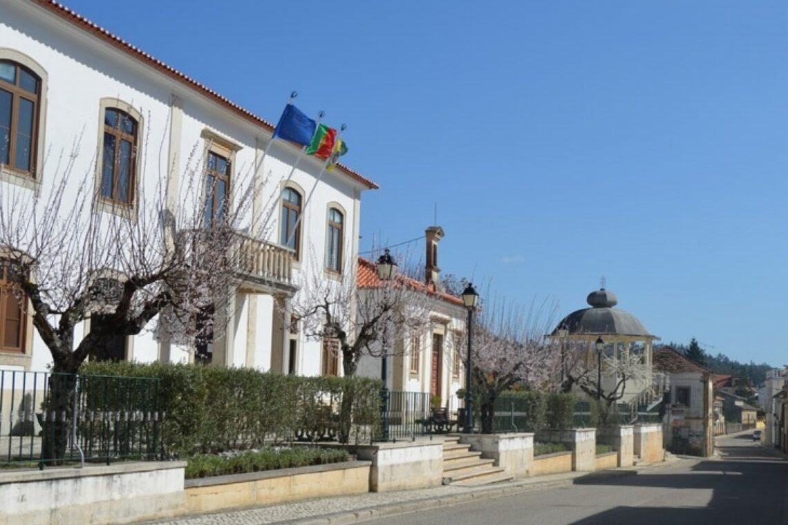 Antigo edifício das Finanças vai acolher serviços municipais
