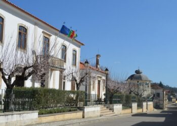 Antigo edifício das Finanças vai acolher serviços municipais