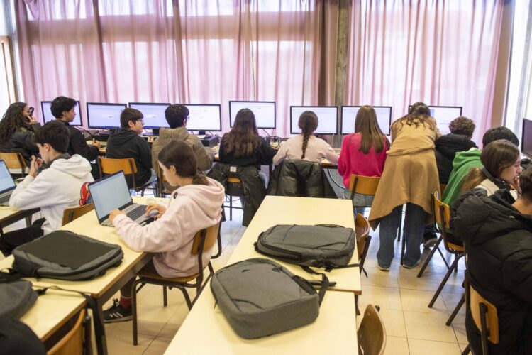 Primeiras provas-ensaio testam capacidade das escolas e ajudam alunos
