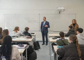 Maior conforto na Afonso Lopes Vieira agrada a alunos e professores
