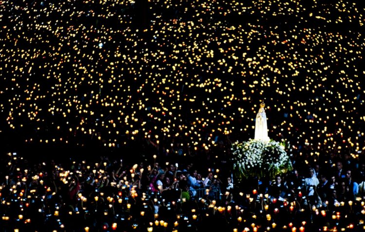 Santuário de Fátima passa a realizar procissão das velas todos os dias