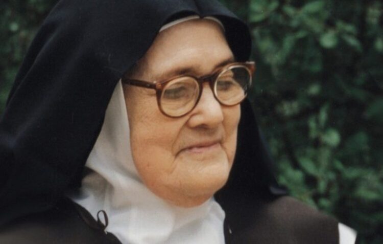 Irmã Lúcia ainda sem milagre para a beatificação