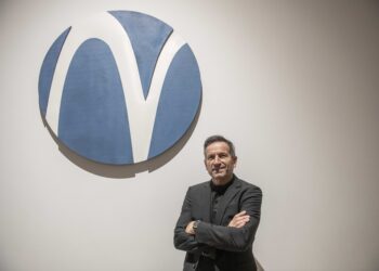 “Vamos comprar ao estrangeiro quando, aqui à porta, temos as competências, capacidades ou equipamentos de que necessitamos”