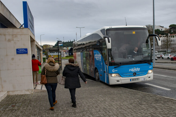 Rápida transportou em média três passageiros por viagem no primeiro ano de funcionamento