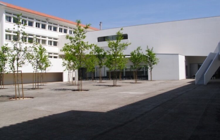 Escolas de Leiria e Marinha Grande encerradas devido à greve dos funcionários