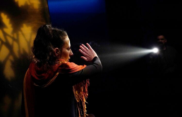 Estreia-se a primeira produção nos 40 anos do Teatro da Rainha