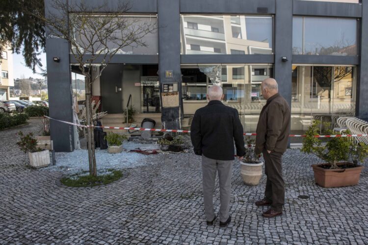 Despiste provoca estragos na Cervejaria Armando em Leiria