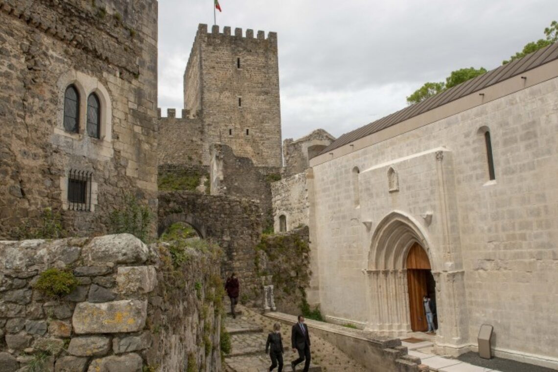 Visita especial mostra o castelo de D. Dinis e D. Isabel em Leiria