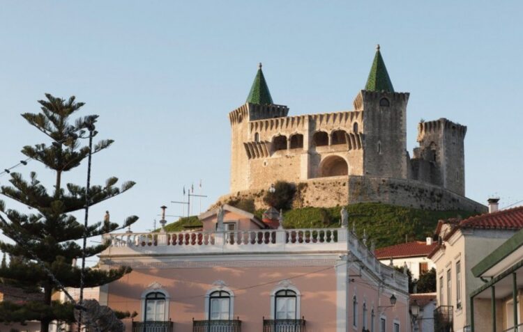 Ciclo de encontros revela a história do castelo de Porto de Mós