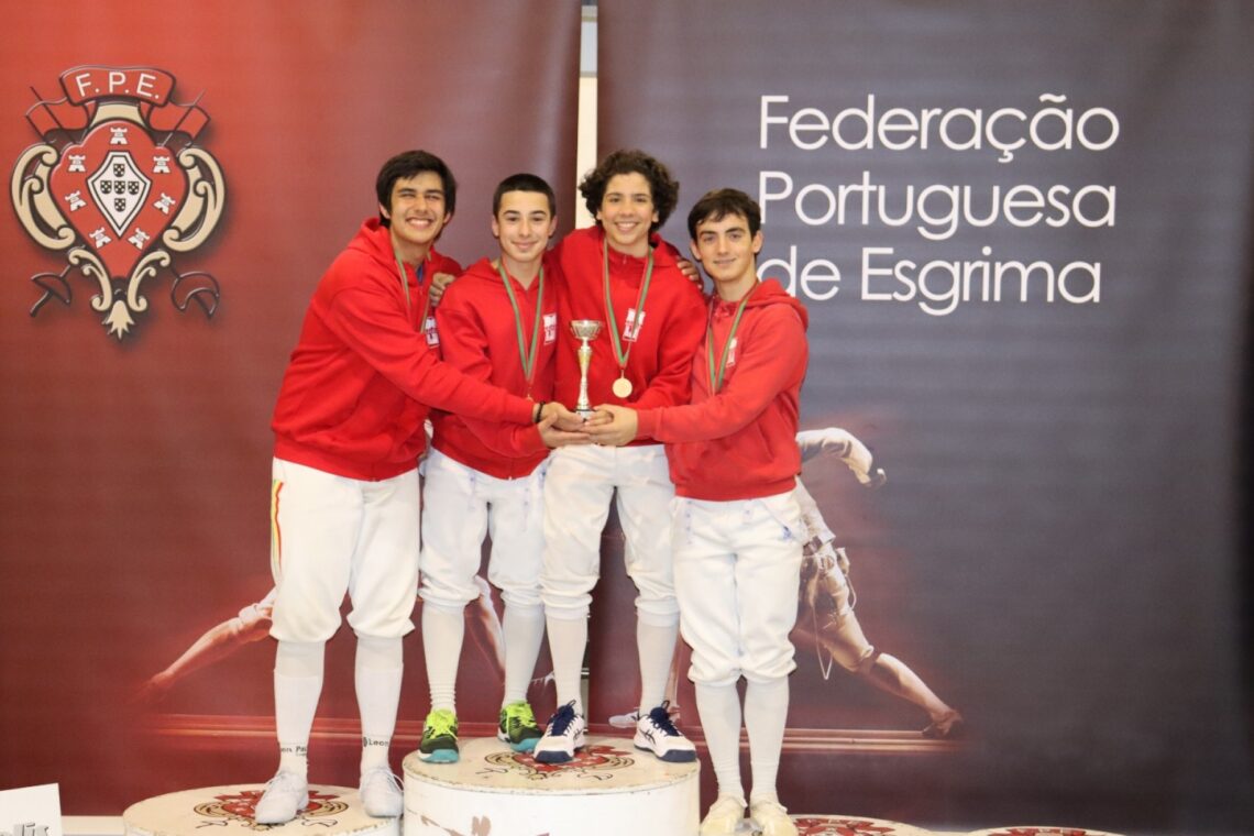 Bairro dos Anjos sagra-se campeão nacional de esgrima em cadetes masculinos