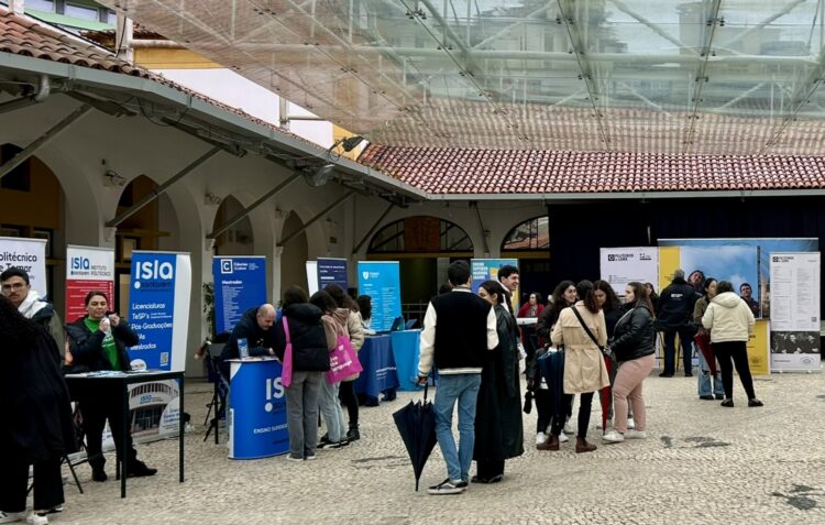 Estudantes de Leiria procuraram alternativas para prosseguir estudos