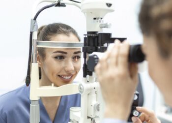 Oftalmologista ou optometrista?  As diferenças explicadas por um médico