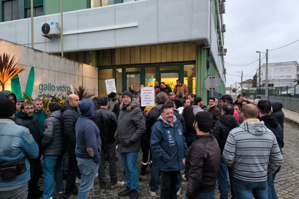 Sindicato fala de adesão à greve a 100% na Gallo Vidro