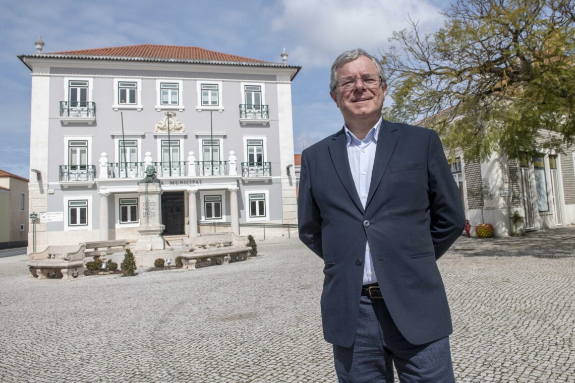 Recandidatura de Aurélio Ferreira  pelo +MPM suscita queixa na CNE