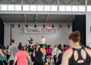 School Fitness reuniu mais de 500 participantes durante 10 horas de dança e ritmo