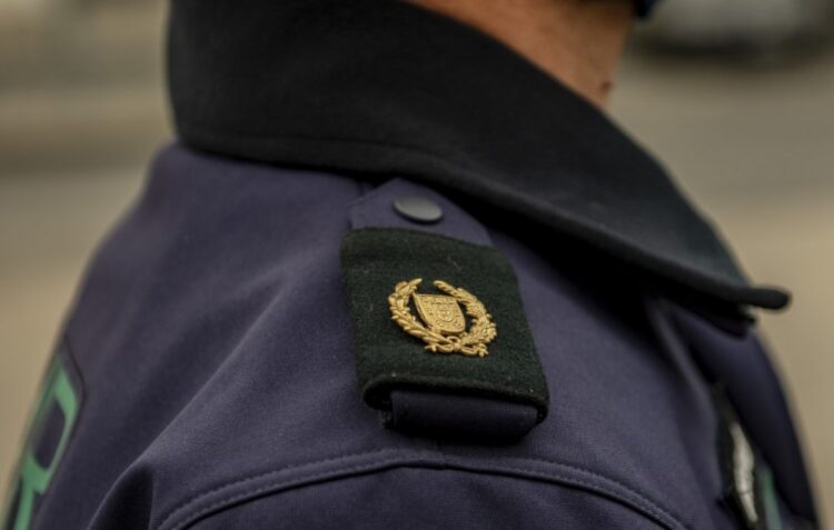 Arguido por furtos em residência em Alfeizerão