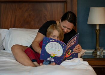 Histórias para adormecer: Uma ferramenta para noites tranquilas e bebés felizes