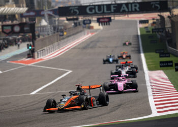 Ivan Domingues em 19.º na Feature Race do Grande Prémio do Bahrain de Fórmula 3