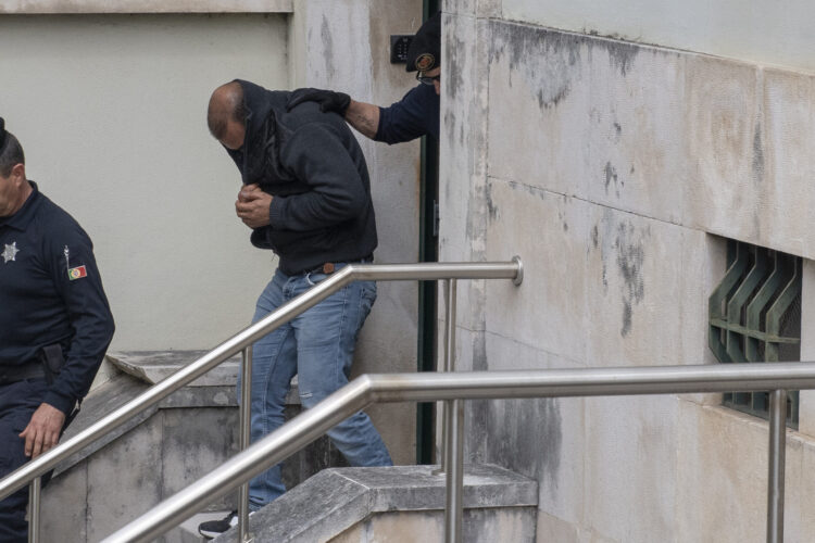 Arguidos da burla ‘olá pai, olá mãe’ confessam em tribunal que desconheciam que estavam a cometer um crime