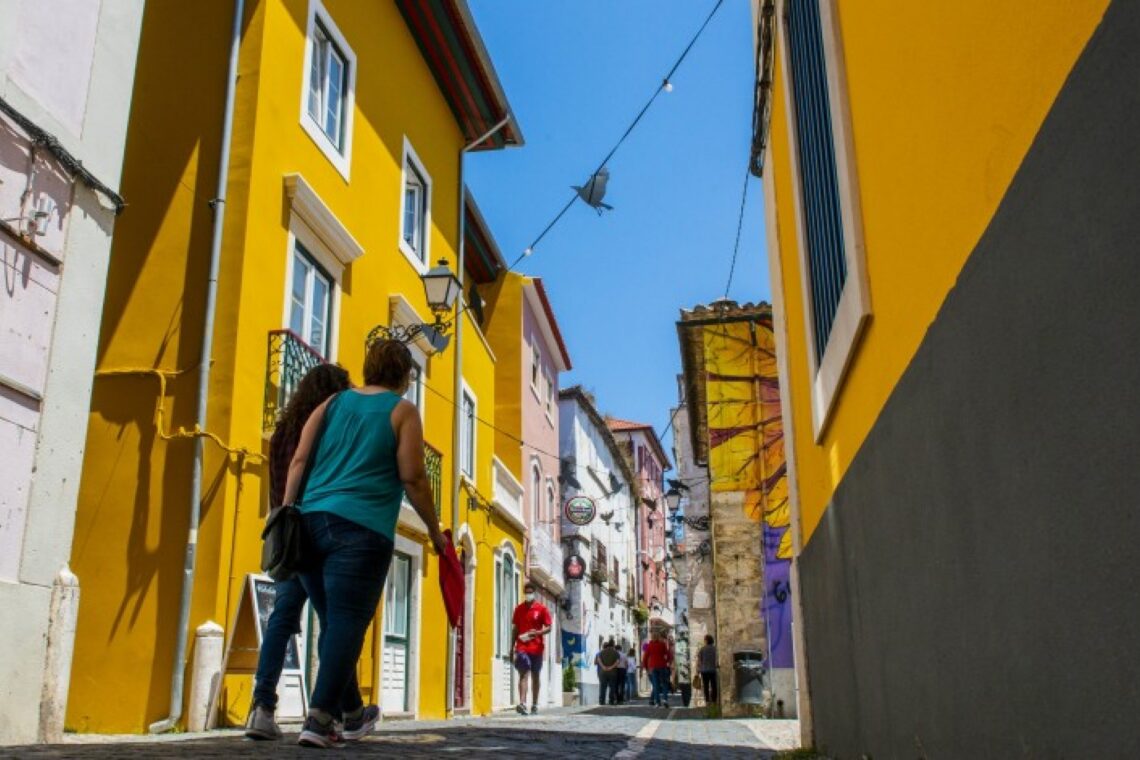 Pedonalização da 'rua Direita' volta a estar em cima da mesa
