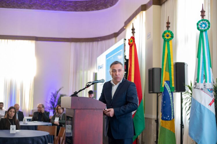  ESTM, de Peniche, assinou acordo na área da economia azul com a Prefeitura do Rio Grande