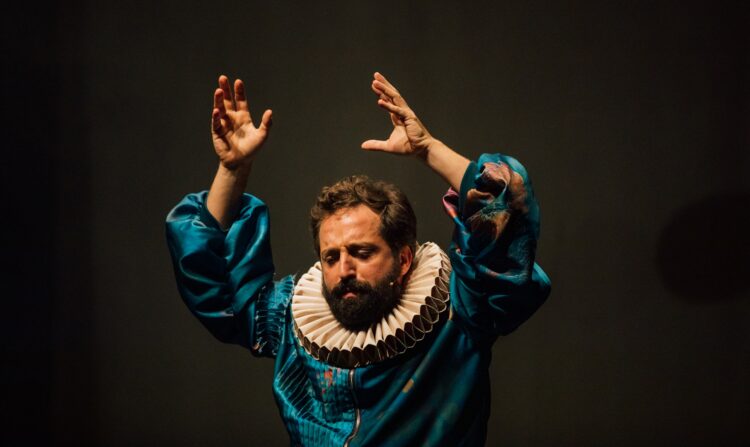 Gregório Duvivier em Leiria e Caldas da Rainha com comédia e poesia