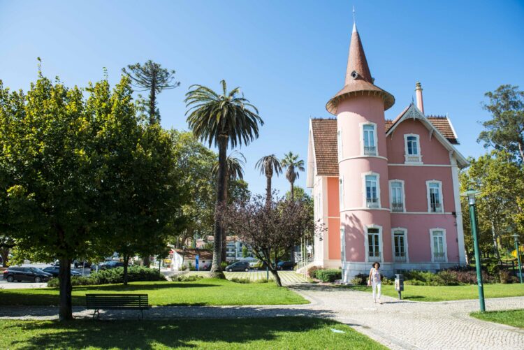 AD ganha em Alcobaça com ligeira subida