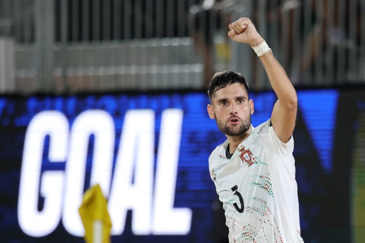 Portugal entra a vencer no Mundial de Futebol de Praia