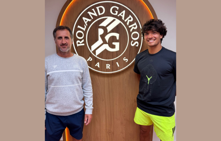 Pupilo de André Lopes é o segundo tenista português na terceira ronda em Roland Garros