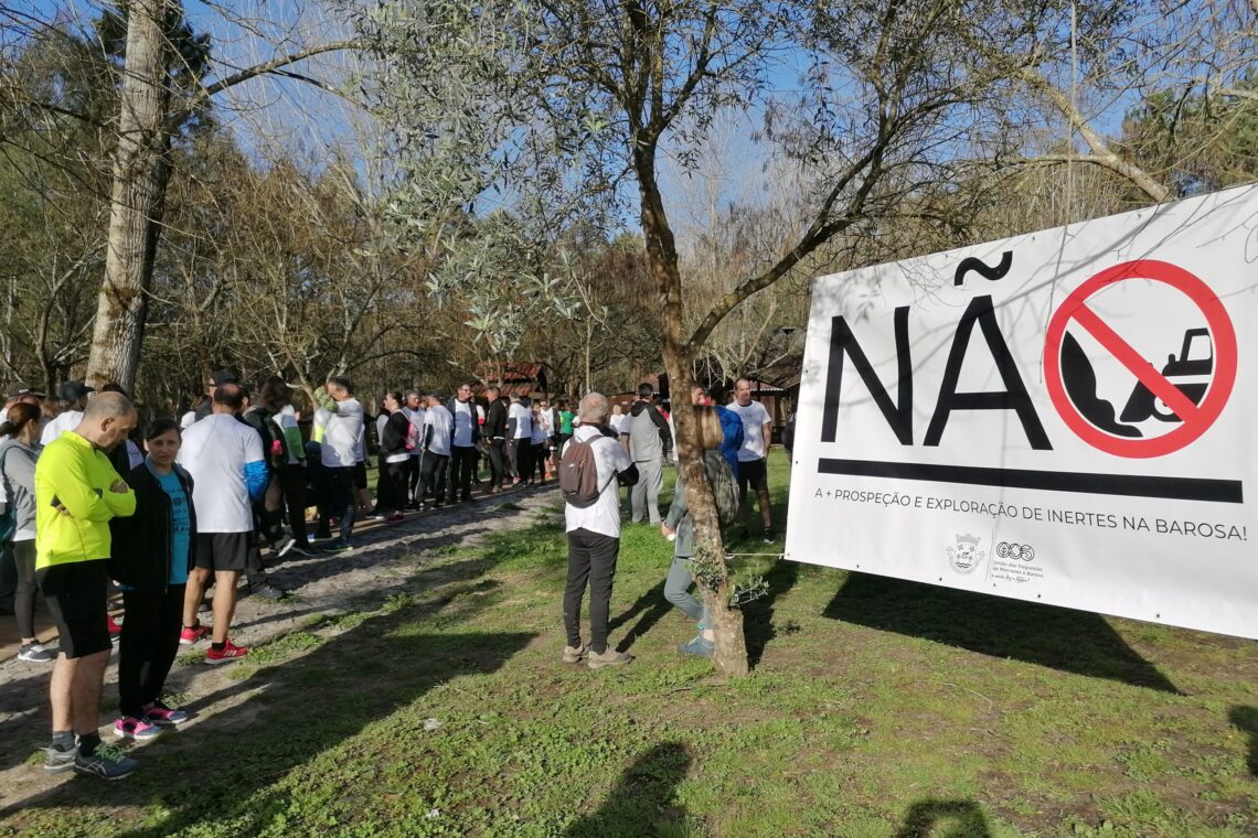 Movimento Cívico tenta fazer a diferença na Barosa com acções em prol da comunidade