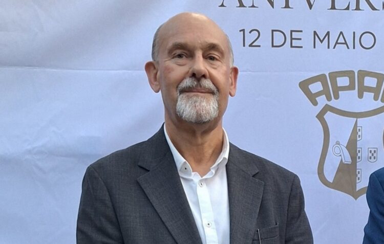 Carlos Mota Carvalho é o novo presidente da Associação de Futebol de Leiria