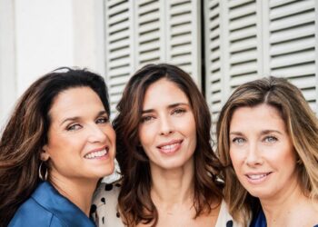 Elas e o Jazz na Nazaré com tributo ao trio Andrews Sisters