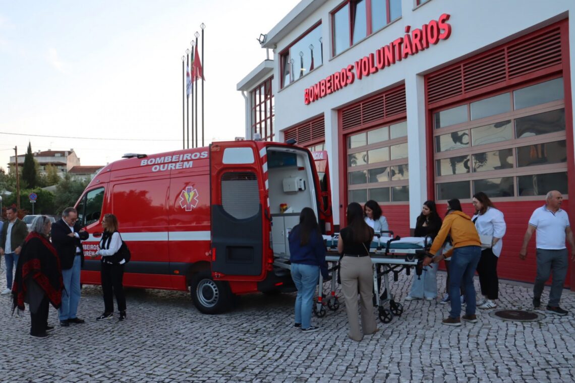 Bombeiros do concelho de Ourém recebem equipamentos de protecção individual