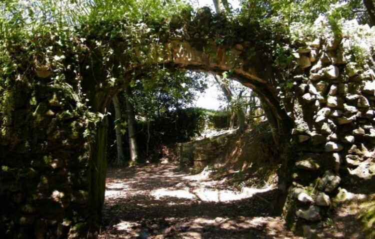 Manipulartes conta histórias da Barreira no solar do visconde