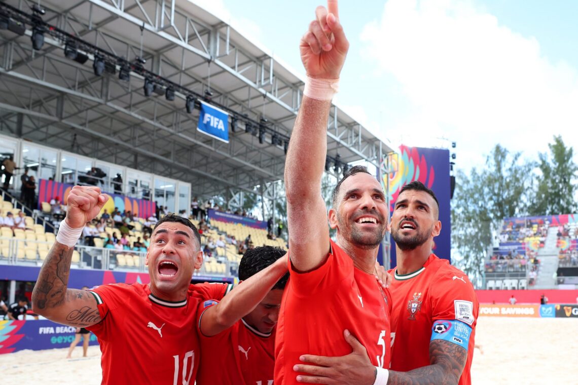 Jordan e Rúben marcam e ajudam Portugal a chegar às meias-finais em futebol de praia