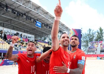 Jordan e Rúben marcam e ajudam Portugal a chegar às meias-finais em futebol de praia
