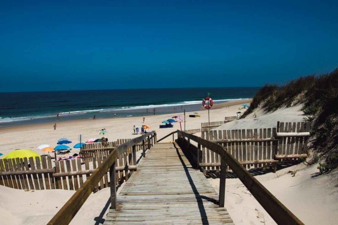 Pombal recruta equipa de nadadores-salvadores para a praia do Osso da Baleia