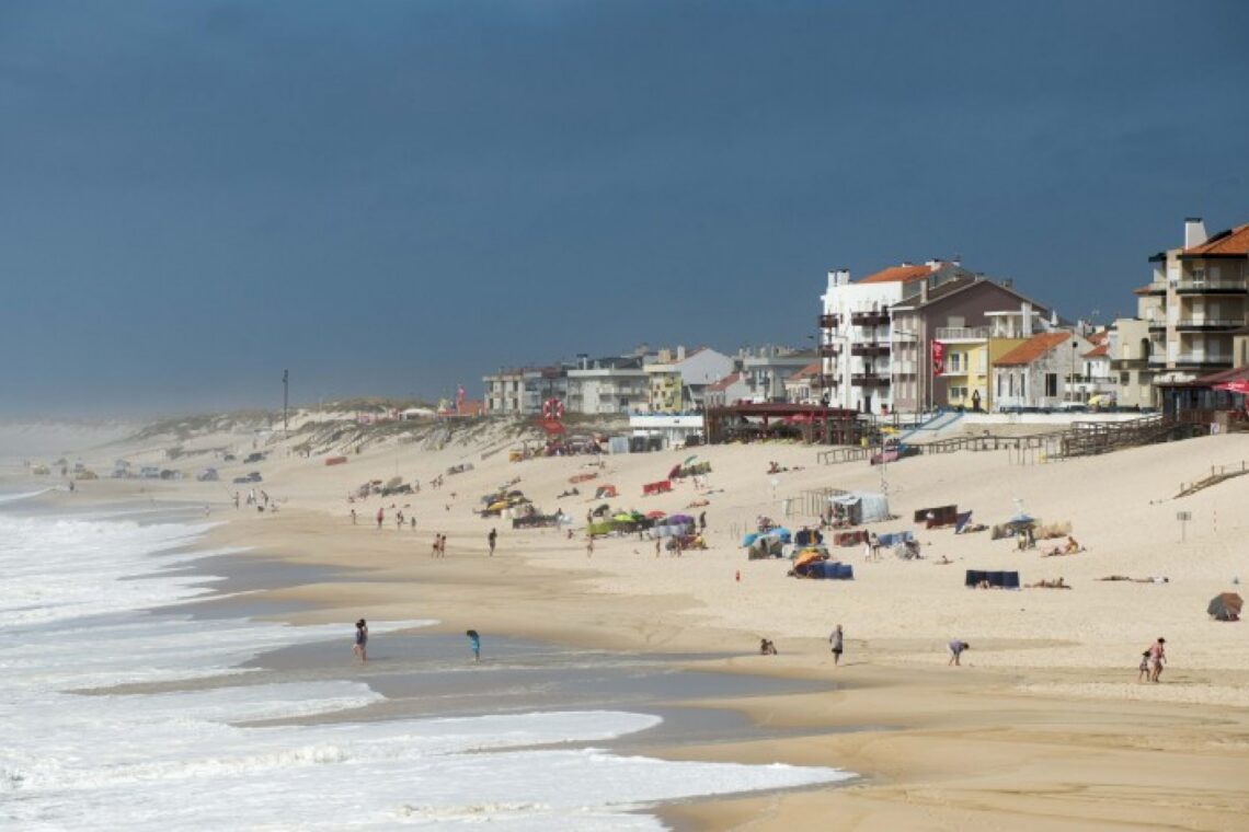 Buscas por crianças desaparecidas na praia do Pedrógão passam a ser feitas por patrulhas