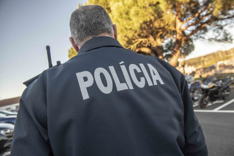 Grupo esfaqueia jovem de 20 anos na Feira de Leiria