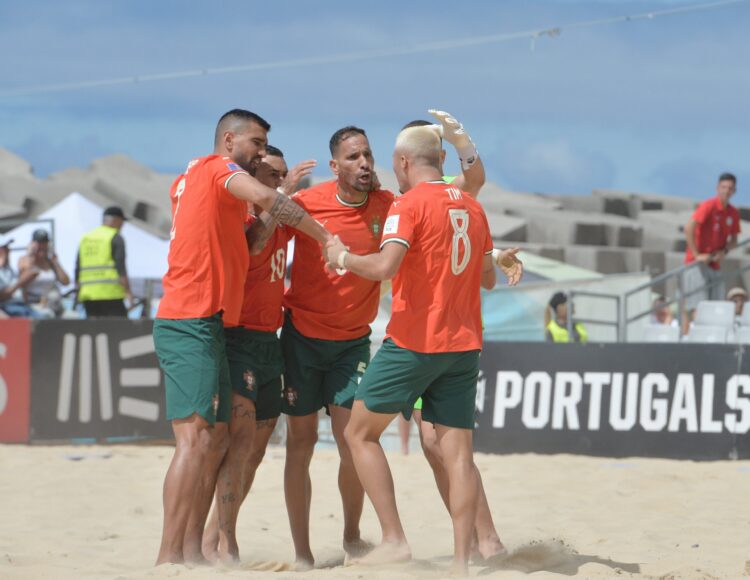Começa hoje o mundial de futebol de praia