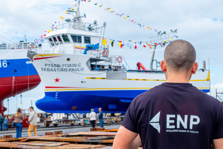 Estaleiros de Peniche concluem modernização com “baptismo e bota-abaixo” do “Sebastião Paulo”