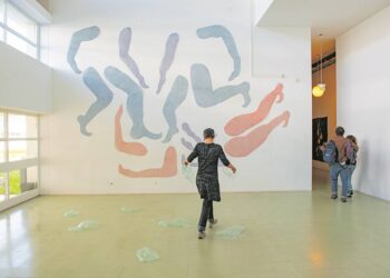 Criações de 400 estudantes da ESAD.CR na exposição do ano