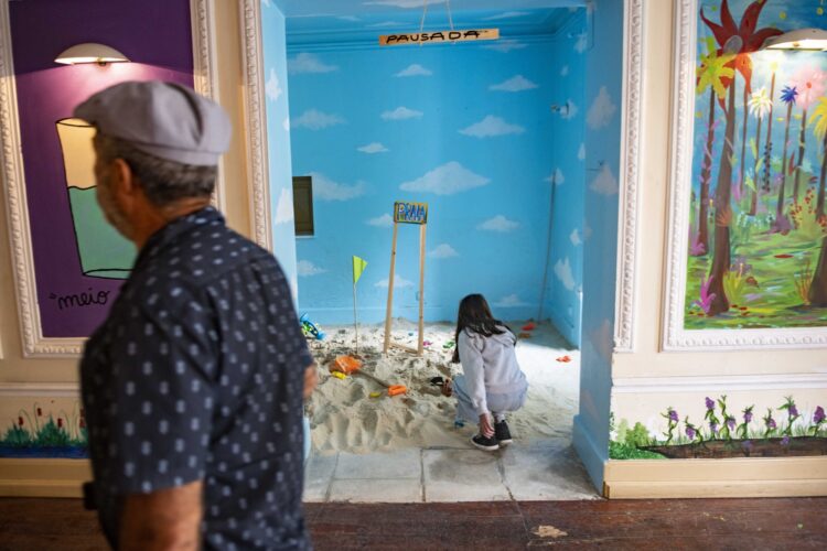 A Porta: dez edições do festival que volta a enamorar-se pela Rua Direita