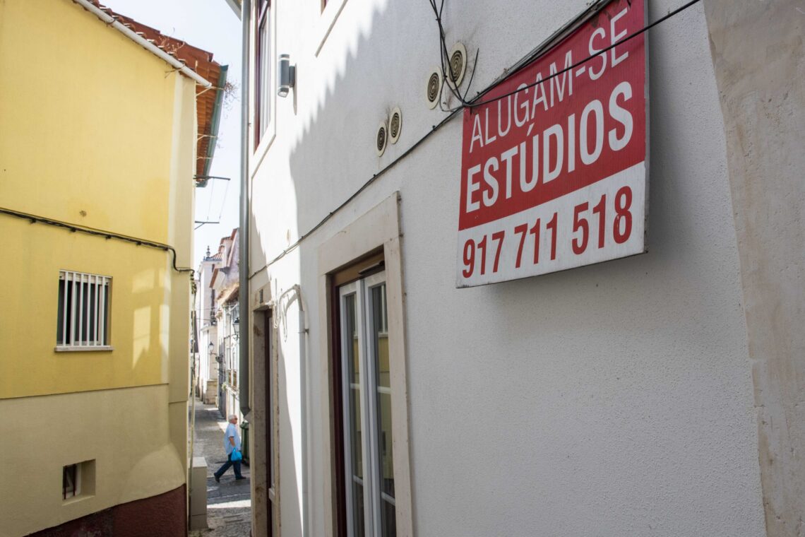 Requalificação do centro histórico ao ritmo de T0 e T1, afasta as famílias