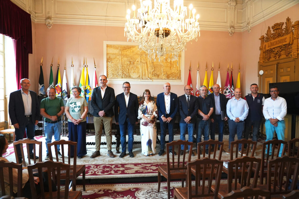 Assinados contratos para cinco creches em Leiria que irão criar 274 vagas