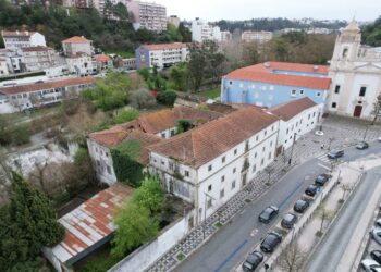 Abandonado há 30 anos, antigo Seminário  de Leiria continua sem solução à vista